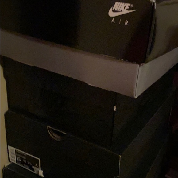 Meet your Posher, Ellen - Picture 1 of 1